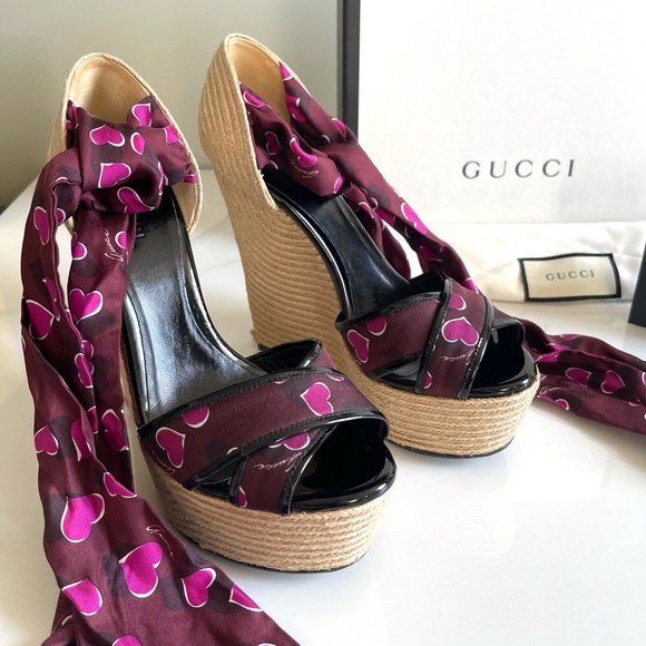 AUTHENTIC GUCCI WEDGE ESPADRILLES - Picture 3 of 16